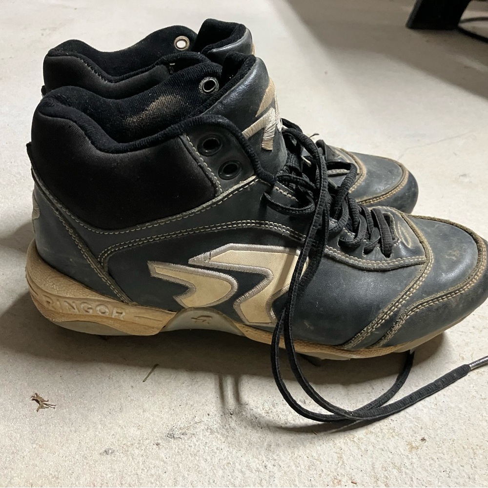RIP-IT Sports Leather Softball Cleats